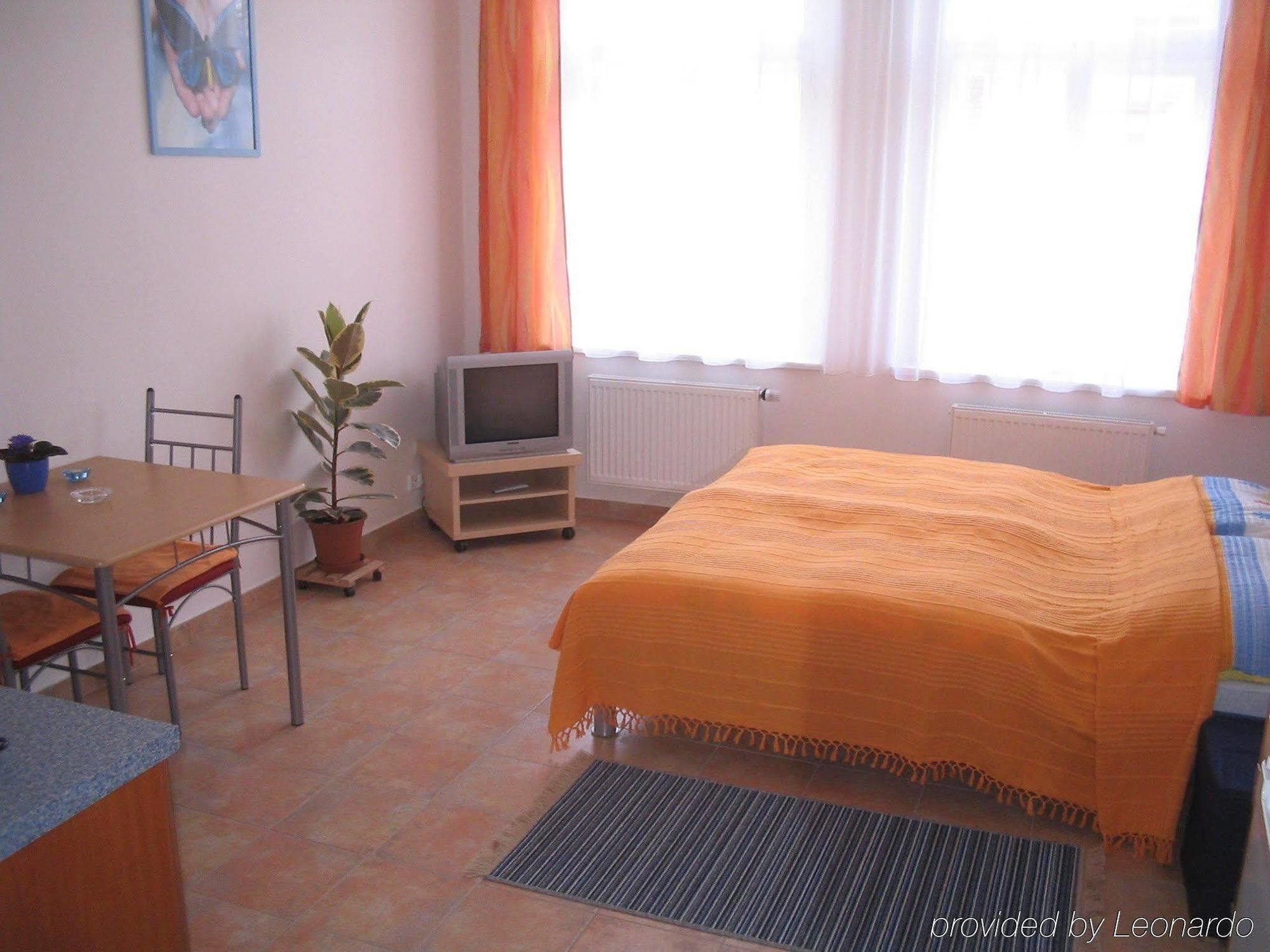 Aparthotel City 5 Prague Room photo